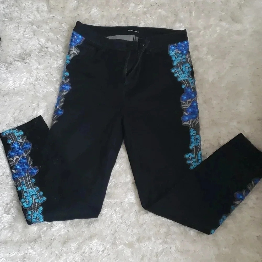ELIE Tahari denim pants size 27 NWOT - Picture 2 of 7
